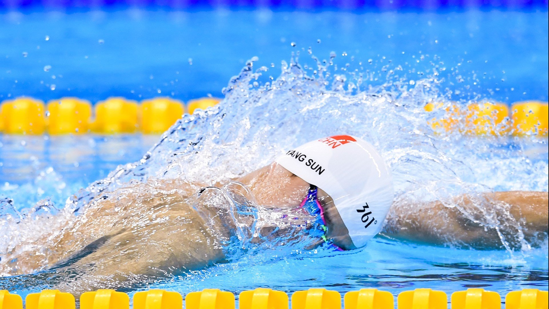 年度焦点之战之夜，楚阿梅尼个人能力完全展现