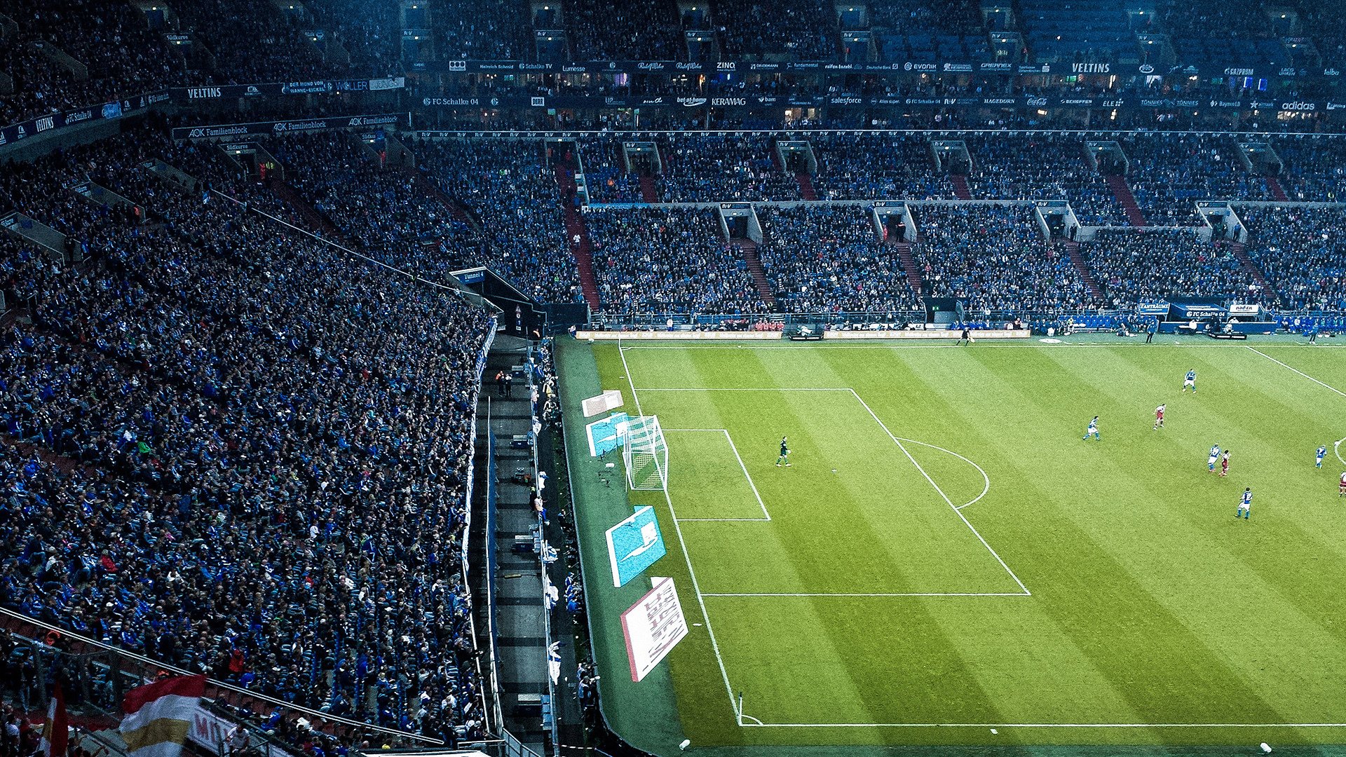 绿茵烽火，德甲争冠焦点战与爱尔兰新星的崛起